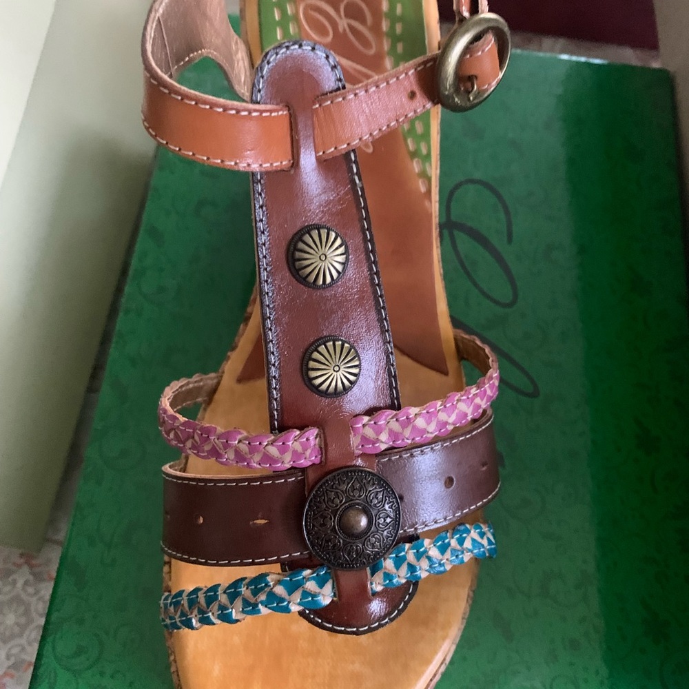 NIB corky’s elite Atlantic in amber size 10 ~SUPER CUTE!!~~